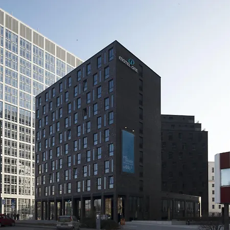 Motel One Berlin-Spittelmarkt-2