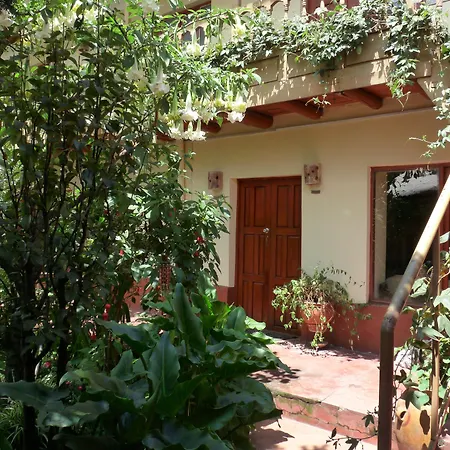 Kukuli Lodge B&B-3