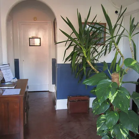 Longcroft Lodge-3