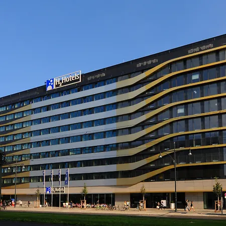 H4 Hotel Berlin Alexanderplatz-2