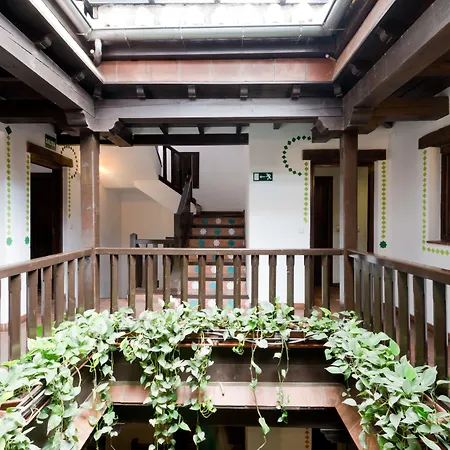 Oasis Backpackers' Hostel Granada-2