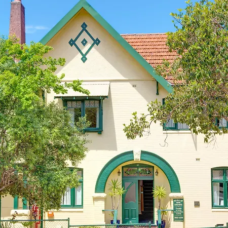 Neutral Bay Lodge-2