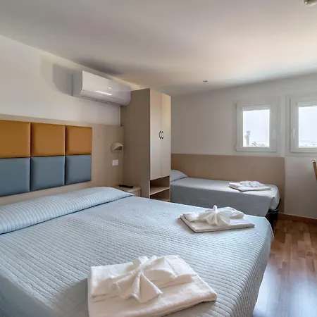 Hotel Stresa-3