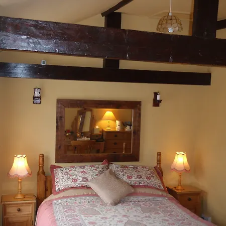 Brambles Bed And Breakfast-2