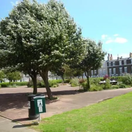 Spencer Court-3