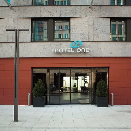 Motel One Stuttgart-Mitte-3