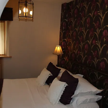The Salty Monk Bed & Breakfast-3