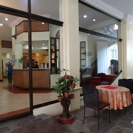 White Knight Hotel Intramuros-3