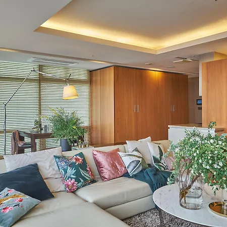 The Classic 500 Pentaz Executive Residence-3
