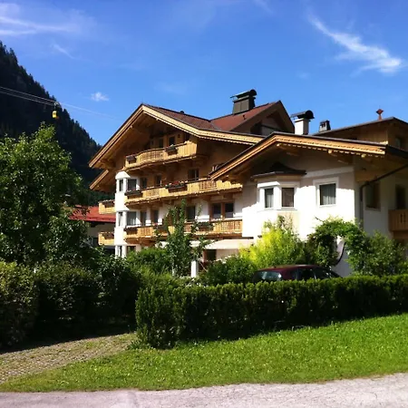 Apart Austria-3