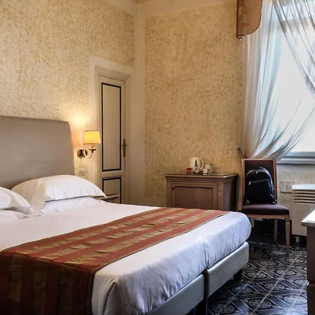 Grand Hotel Royal-3