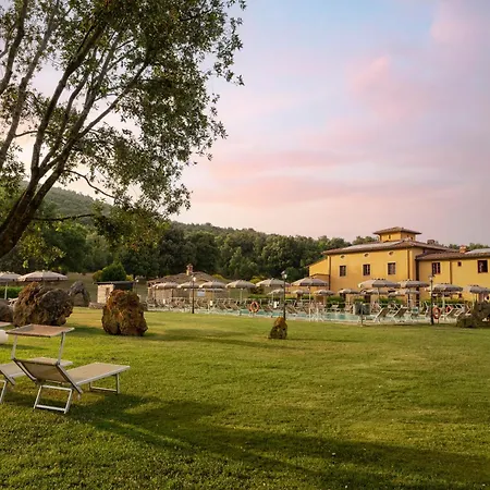 Hotel & Restaurant Casolare Le Terre Rosse-3