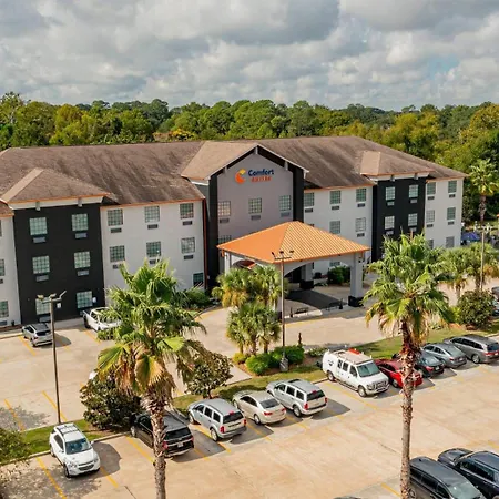 Comfort Suites Oil Center-2
