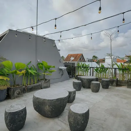 Braw Inn Canggu-3