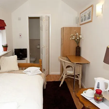 Rosa'S Bed And Breakfast-3