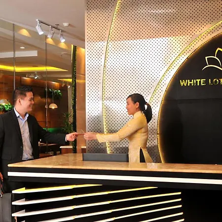 White Lotus Hotel Saigon-3