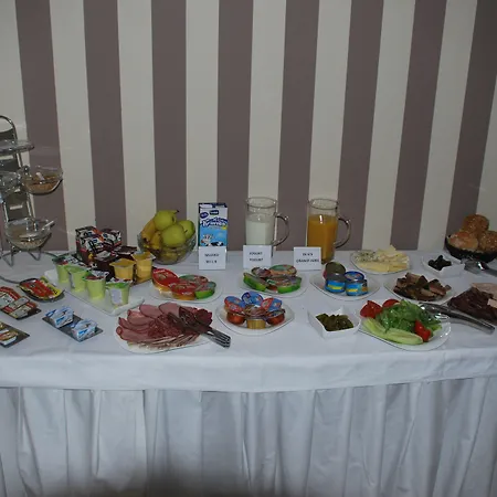 Hotel M-2