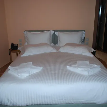 White Lotus Hotel-3