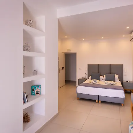 Mar N Mar Crown Hotel-Suites-2