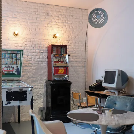 Hotel Retro-2