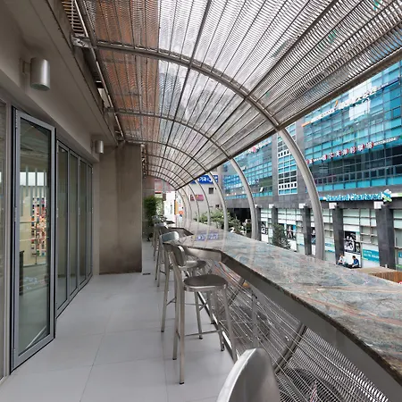 Metro Hotel Myeongdong-3