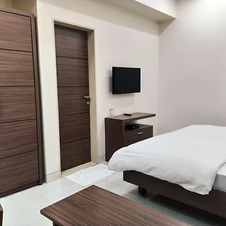 Pals Hotel-2