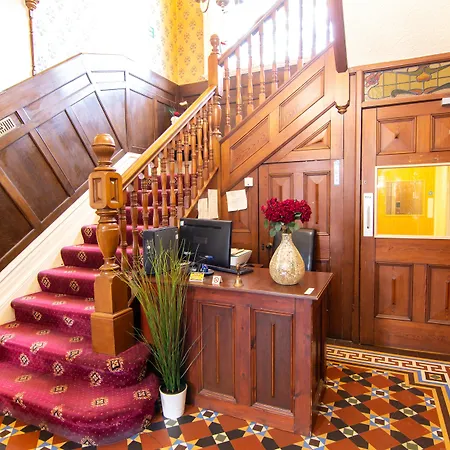 Trivelles Park Hotel-2