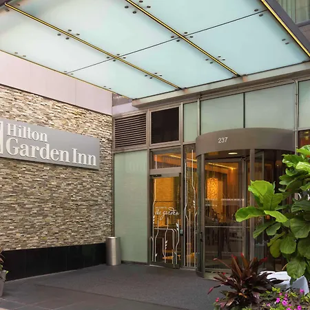 Hilton Garden Inn New York Central Park South-Midtown West-3