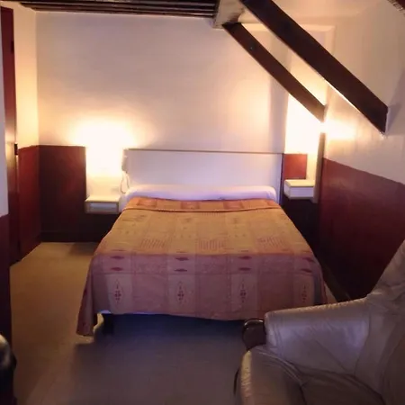 Hôtel du Pont Neuf-2
