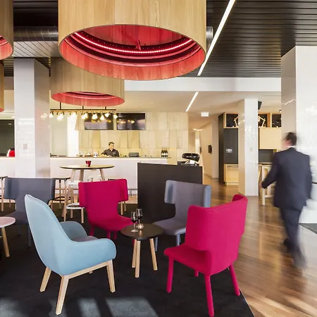 Ibis Adelaide-3