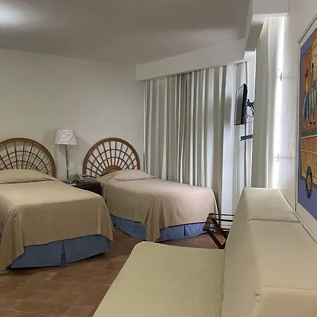Aparta Hotel Plaza del Sol-2