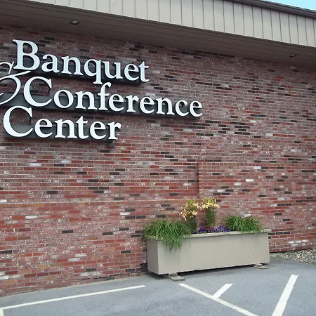 Bangor Inn & Suites-3