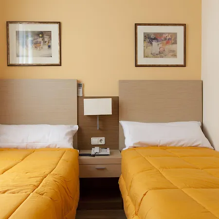 Hotel Mirador Puerta Del Sol-3