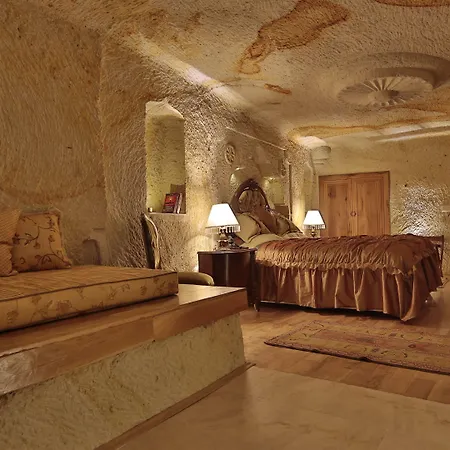 Golden Cave Suites-3