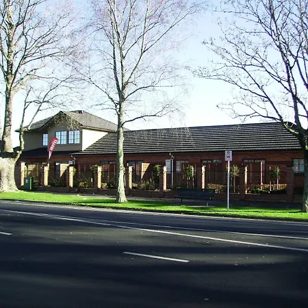 Albert Court Motor Lodge-2