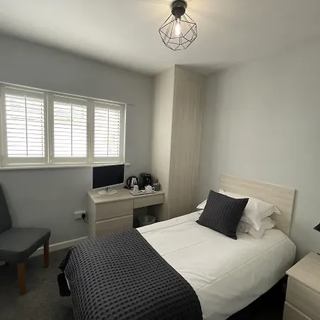 Grosvenor Lodge Guest House-2