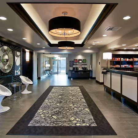 Hampton Inn & Suites Bellevue Downtown/Seattle-2