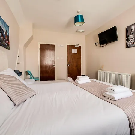 United Lodge Hotel And Apartments-3