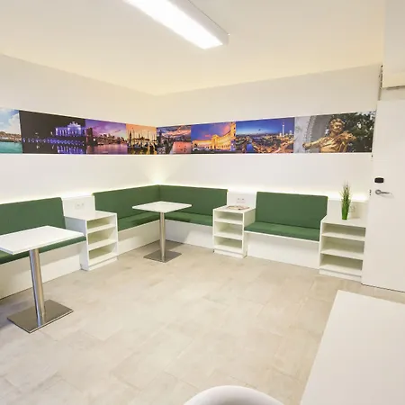 Smart Apart Living - Wien Hauptbahnhof - Self Check-In-3