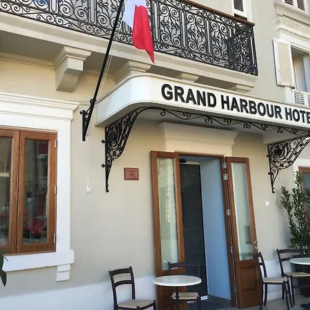 Grand Harbour Hotel-2