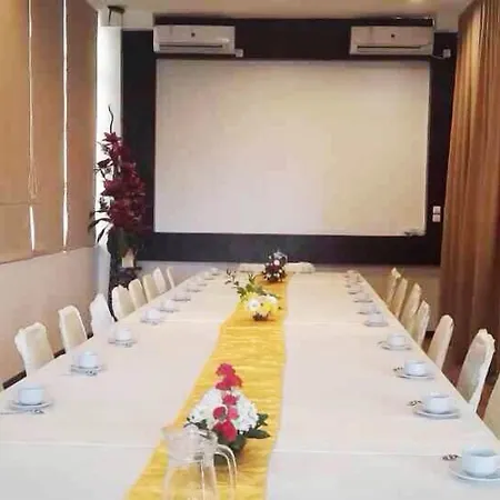 Gandhi Inn-3