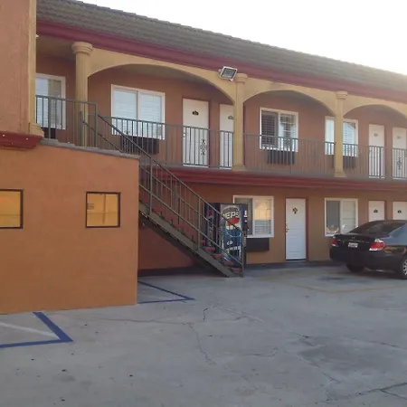 Bronco Motel South Central-2