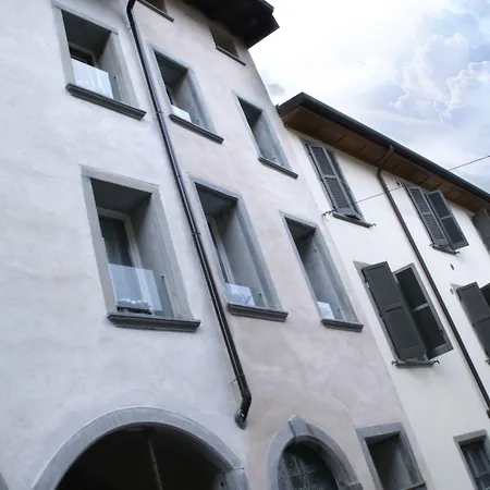 Academia Residence-3