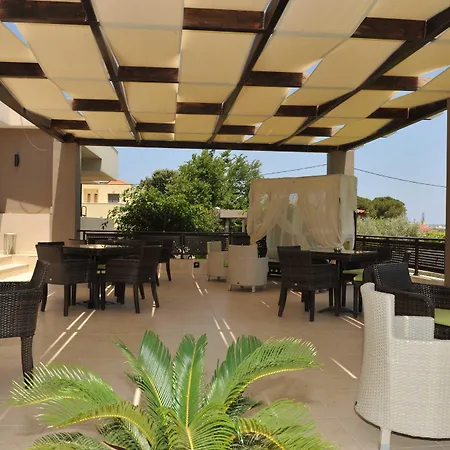 Santa Helena Hotel (Adults Only)-3