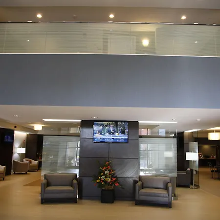 Wingate By Wyndham Niagara Falls-2