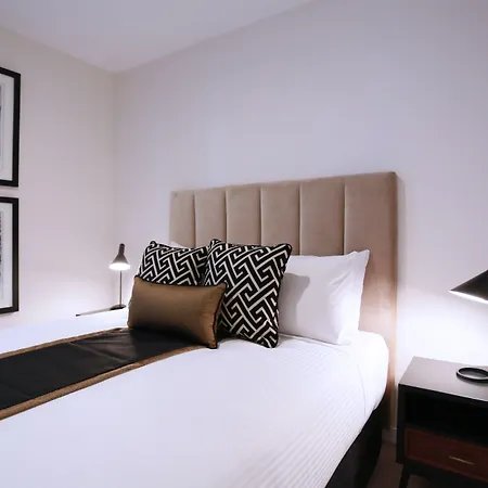 Alex Perry Hotel & Apartments-2