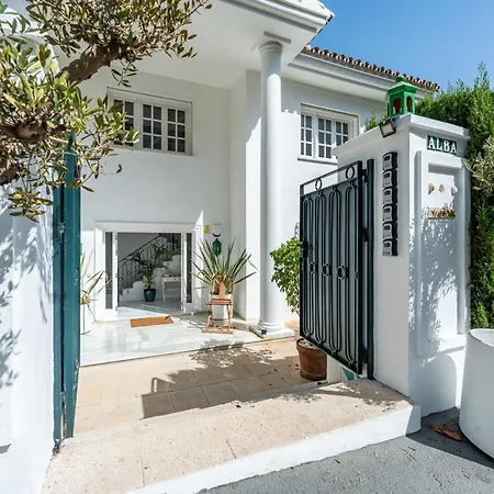 Aurora Boutique Marbella - Only Adults-3