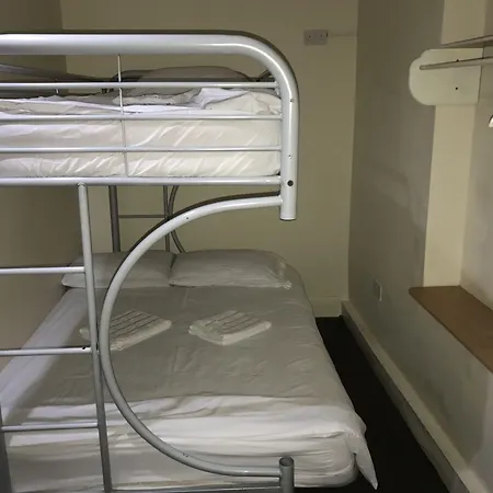 Hello Roomz-3