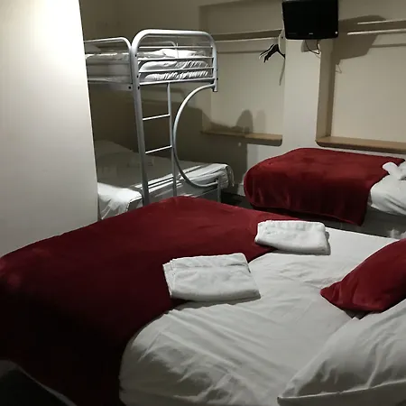 Hello Roomz-2