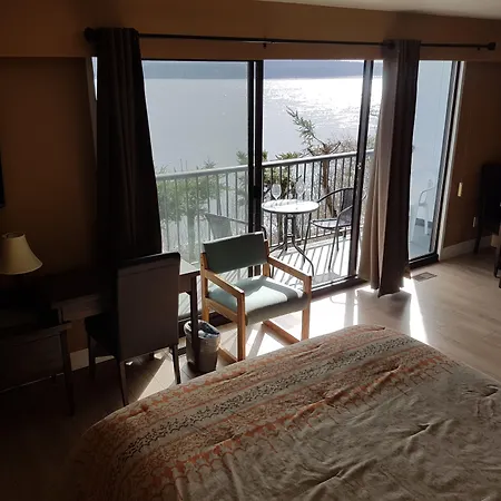 Above Tide Motel-2